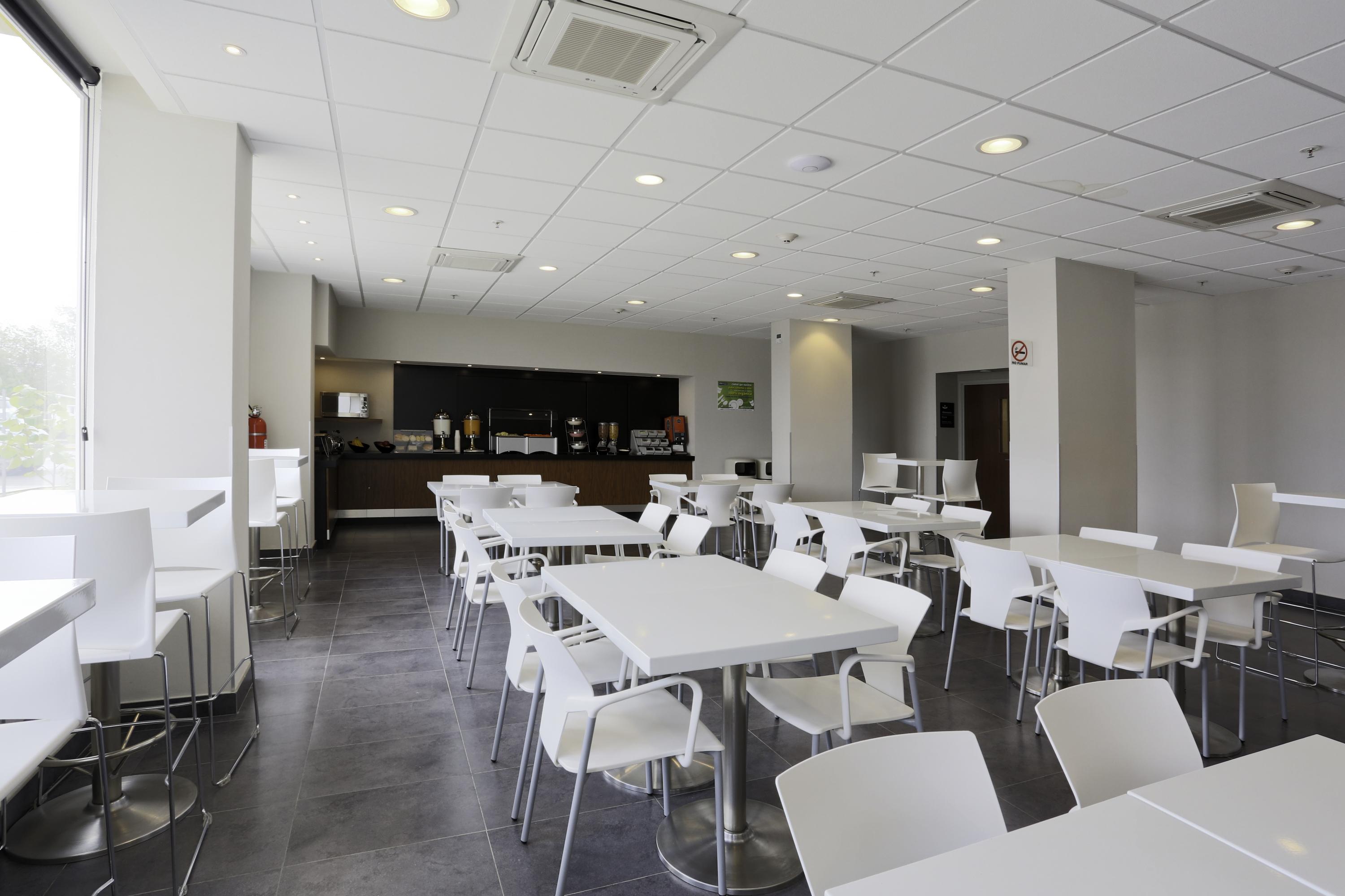 City Express By Marriott Irapuato Norte Exterior foto