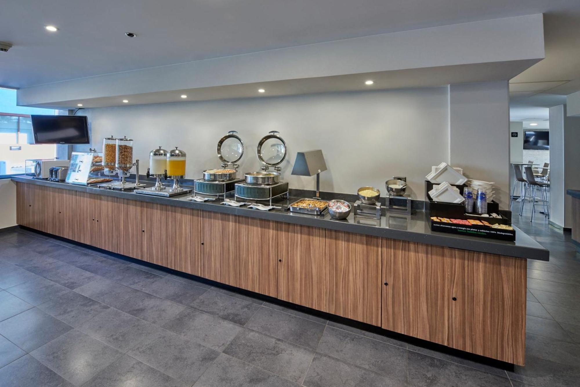 City Express By Marriott Irapuato Norte Exterior foto